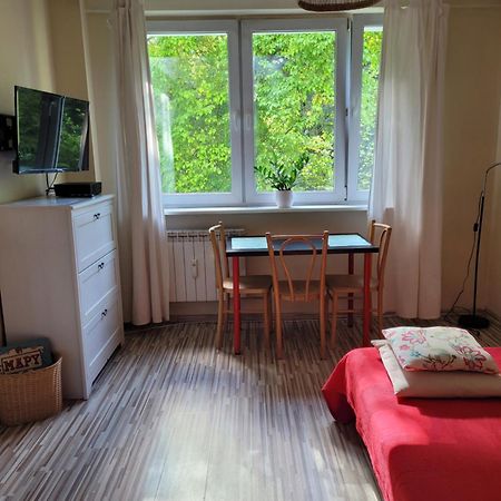 Sunny And Lovely Apartment. Near Chopin Airport! 바르샤바 외부 사진